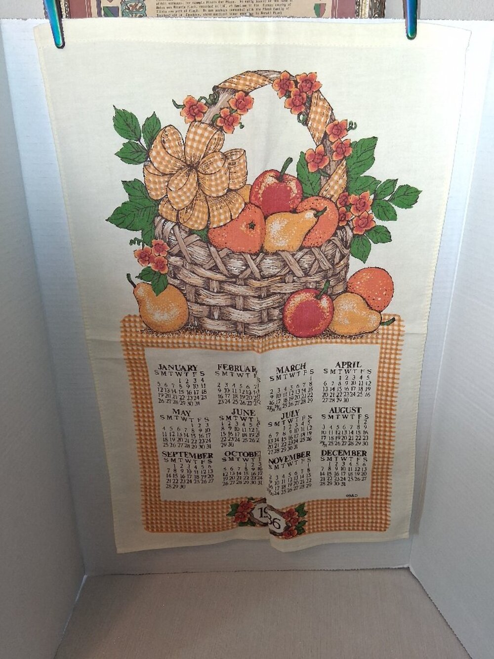 Vintage MCM Linen Kitchen Dish Tea CALENDAR TOWEL 1986 Fruit Basket Apple Orange